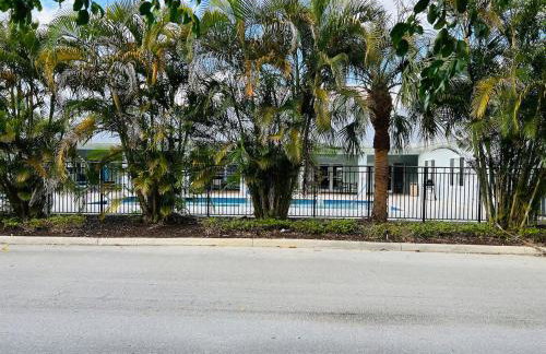 Ritzy Little House - Foto 40