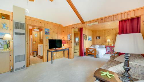 Lakefront Chetek Vacation Rental with Private Dock! - Foto 5