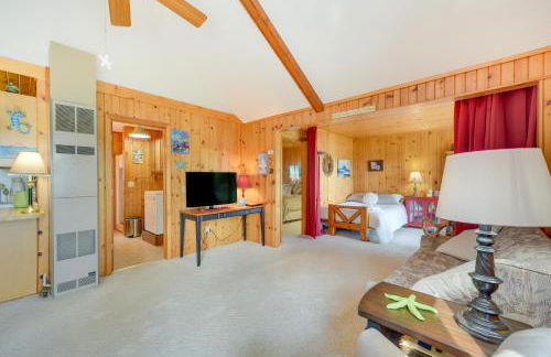 Lakefront Chetek Vacation Rental with Private Dock! - Foto 5