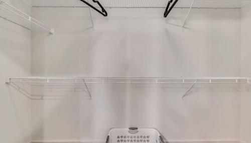 ALL034 - Luxe 2BD 2BA Apt in Allen - Foto 2, wardrobe