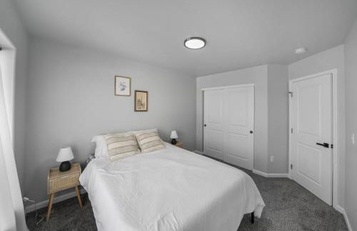Contemporary Comfort in Quincy - Foto 16