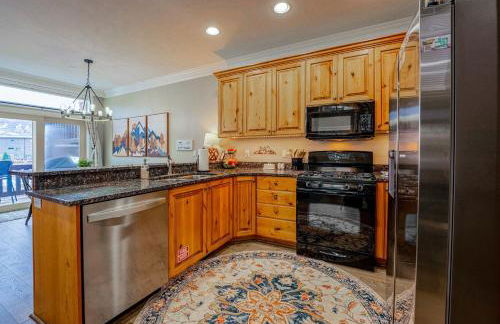 Heavens Gate LS48 Ski Retreat Hot Tub & Views - Foto 13