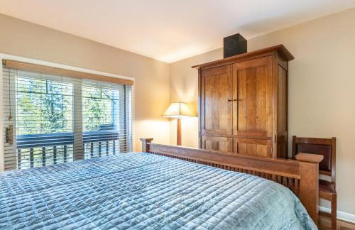 Mammoth Green #220 - Nearly Ski-In Ski-Out 3 Bedroom 2 Bath, Sleeps 8 - Photo 20