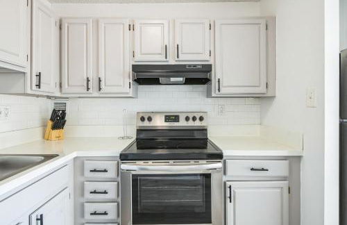 Legacy at Imperial Village 516 I 2 Bed 2 Bath - Foto 13