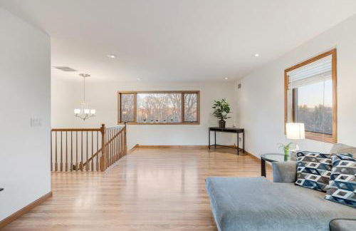 Mansion in the Hills with Pool - Foto 20