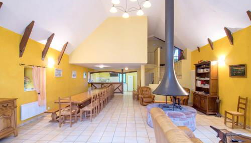 Grande maison conviviale à Saint-Côme-d'Olt avec jardin et cheminée - Photo 4