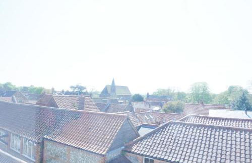 Sunset View, 2 bedrooms in the heart of Holt with parking - Foto 20