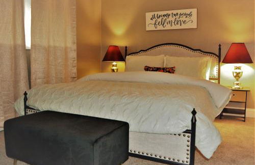 Grand Red - six-bedroom apartments near the UND campus - Foto 22