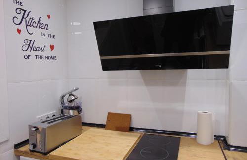 Airport Madrid Plenilunio Suites blue - Photo 18