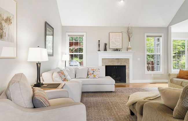 Fairview Vista by Avantstay 10 Mins to Asheville - Photo 9