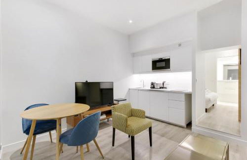 Pick A Flat's Apartment in Batignolles - Passage Cardinet - Foto 7