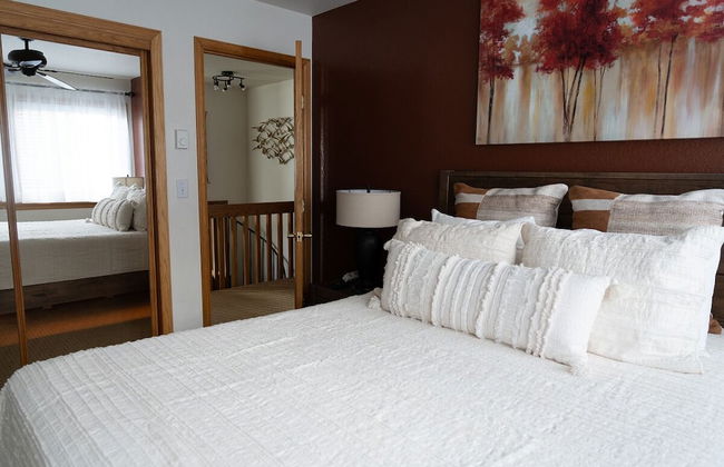 Alpenglow Three Bedroom Two Bath XL A17 - Photo 4