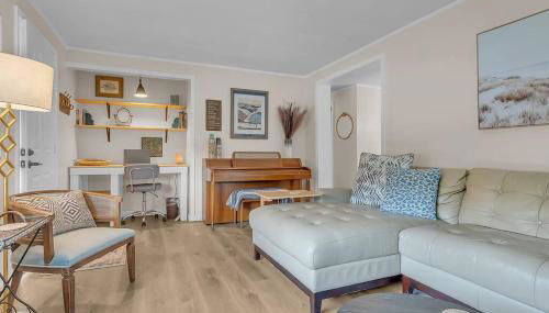 Pet friendly - steps to water! - Foto 3