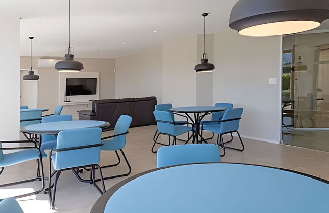 Oceana Suites Torre Marina - Photo 28