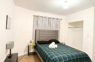 Beautiful 4Bedroom Retreat Close to Niagara Falls Your Home Away from Home - Foto 13