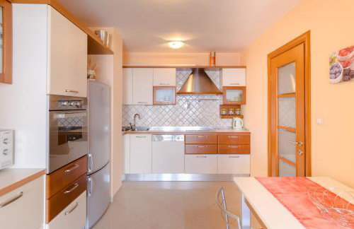 Penthouse apartment with terrace and hot tub - Ivan - Foto 28