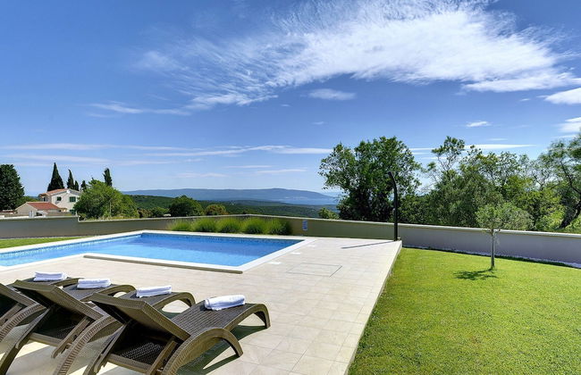 Modern Villa Histria With Pool and View - Photo 24