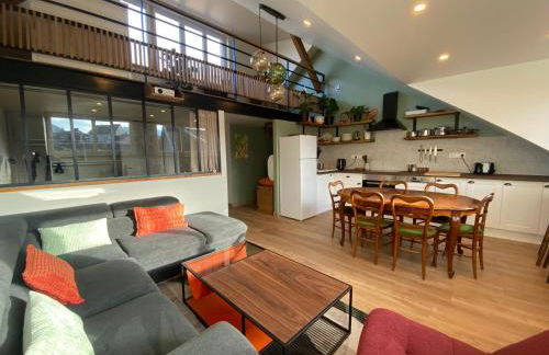 Grand T1 familial, vidéoprojecteur et superbe vue ! - Photo 1