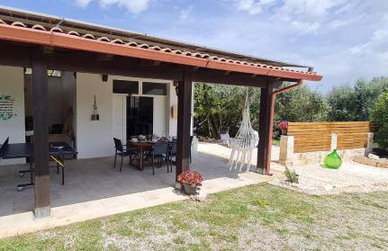 Trullo Serenità Retreat with relaxing pool area - Foto 3