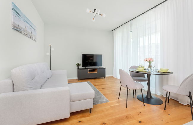 Gdynia Apartment By the Bay by Renters - Photo 6