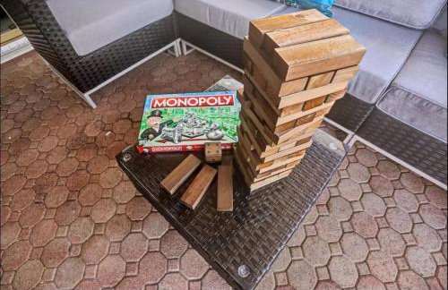 Modern 4 Bedroom -Kosher - Heated Pool - Game Room - Foto 35