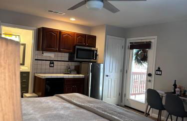 YoBee! Park Reservation Included! Heart of Yosemite - Homey Studios and Breakfast - Foto 2