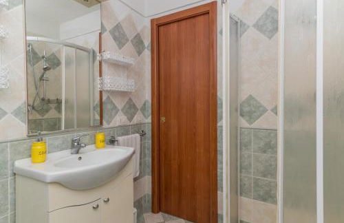 Casa Emozione With Shared Pool - Happy Rentals - Photo 17