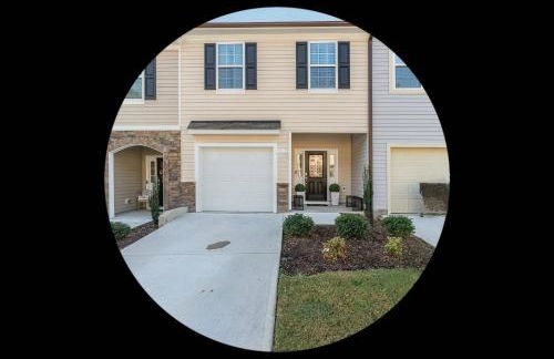 Stylish Getaway near Downtown Raleigh & Coastal Credit Music Park - Foto 19