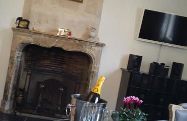 Petite Maison Romantique au calme, Cœur Historique, vue Ville et Jardin - Foto 16