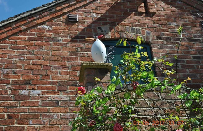 Squirrel Barn. Hi-spec. Hot tub & Wifi. Sleeps 14 - Foto 13