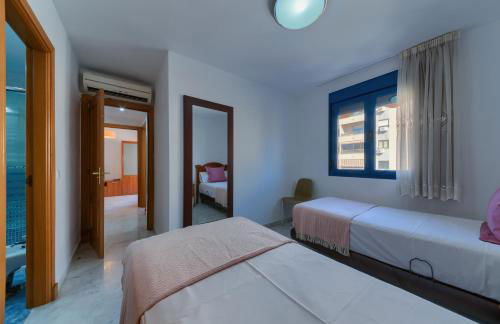 Holidays2Malaga Ayala 450 mts from beach & Terrace - Foto 39