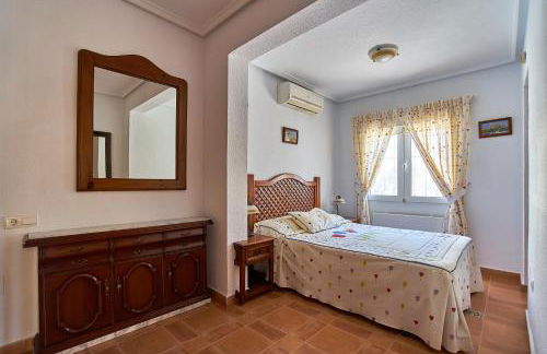 Espanhouse Villa in Ciudad Quesada for 4 - Photo 2