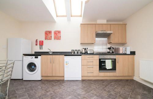 Lovely Two Bed detached house with Parking - Foto 28