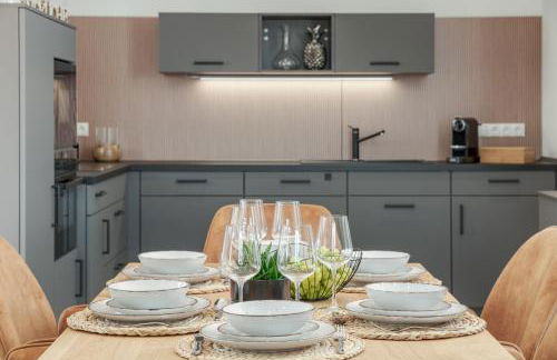 FENJOY Ferienapartments am Chiemsee - Balkon - BBQ - Foto 36