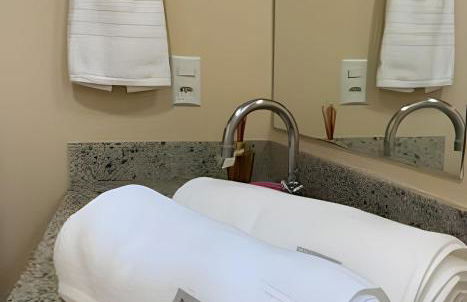 Flat espaçoso e com quintal na Zona Sul - Foto 31