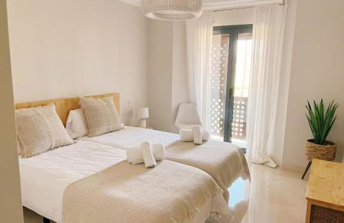 Sotogrande Alboaire- Waterfront luxury 4 bedroom Apt in the Marina of Sotogrande - Foto 13