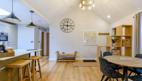 Rinstone Lodge, Thornton-Le-Dale. Moors cottage with hot tub - Foto 4