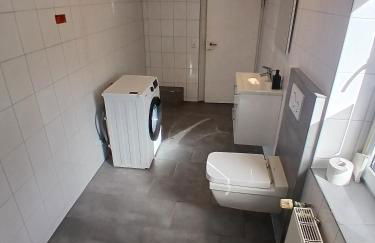 WORK&SLEEP - moderne Apartments mit Einzelbetten, TV, WLAN, Bettwäsche und Handtücher - Foto 15