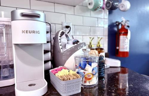 Cozy Panoramic Lake and Lift Bridge Views - Foto 15