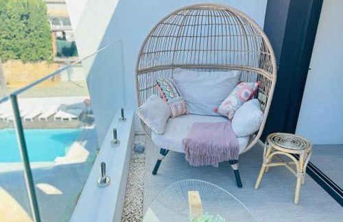 Modern Holiday Apartments - Photo 9