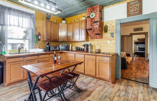 Wine, Dine and Unwind Hermann Home with Spacious Yard - Foto 10