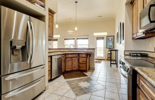 Golf, Hike & Stargaze: Quiet Home in Las Cruces - Photo 4