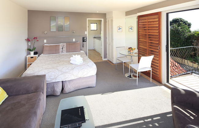 Onetangi Beach Apartments - Photo 3