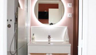 L'Équinoxe - Parking privé - Zapart'Hôtels - Photo 5, Shower