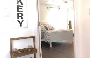 Beautiful Home across the street from Lake June! - Foto 20