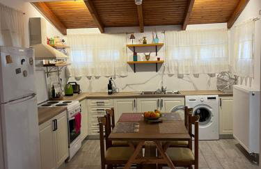 A modern farmhouse with big garden - Foto 2