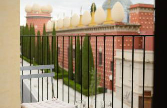 Apartamentos enfrente del Museo Dalí - Serena Stays - Foto 1