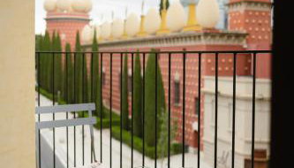Apartamentos enfrente del Museo Dalí - Serena Stays - Foto 1