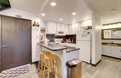 Ski-InandOut Condo with Hot Tub Access in Brian Head! - Foto 9