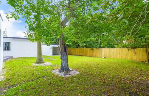 Spacious Retreat with Green Areas 8 ppl - Foto 12